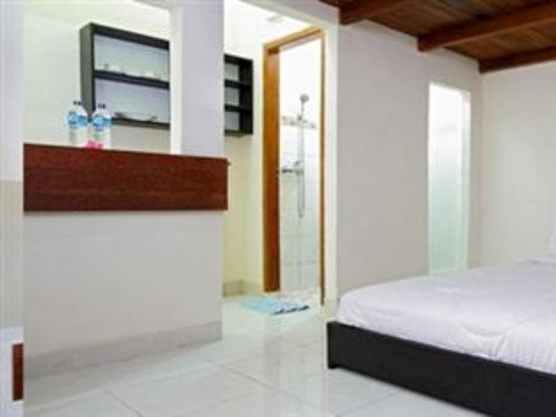 Super Oyo 91495 Hotel Indah Residence Denpasar Eksteriør bilde