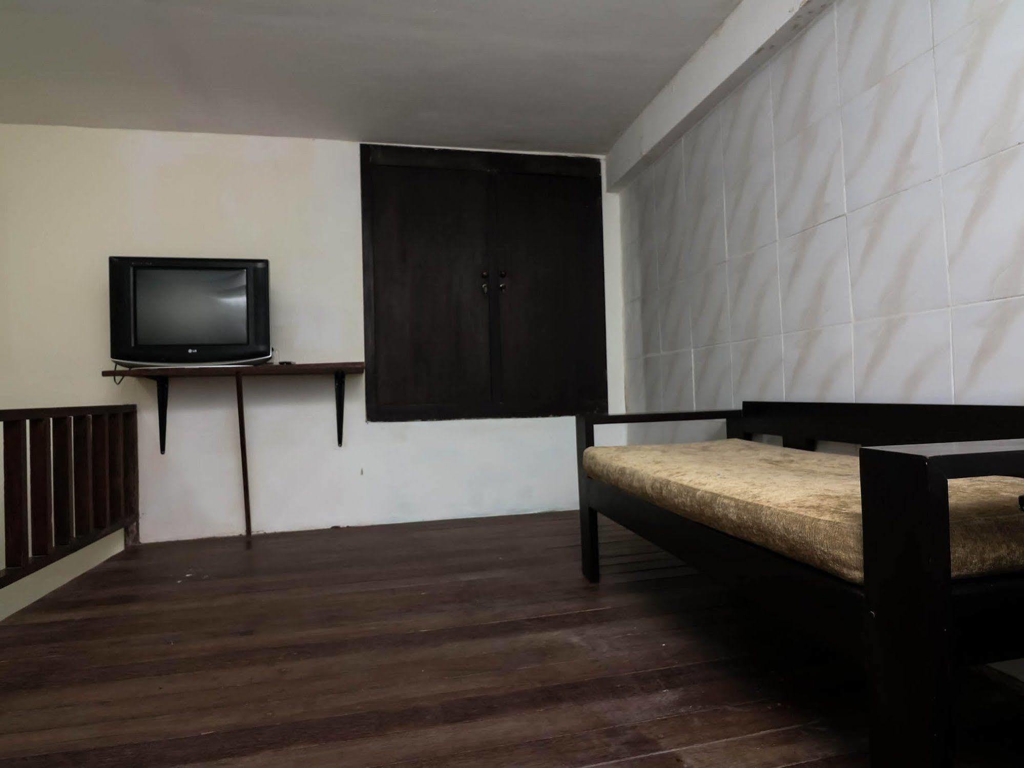 Super Oyo 91495 Hotel Indah Residence Denpasar Eksteriør bilde