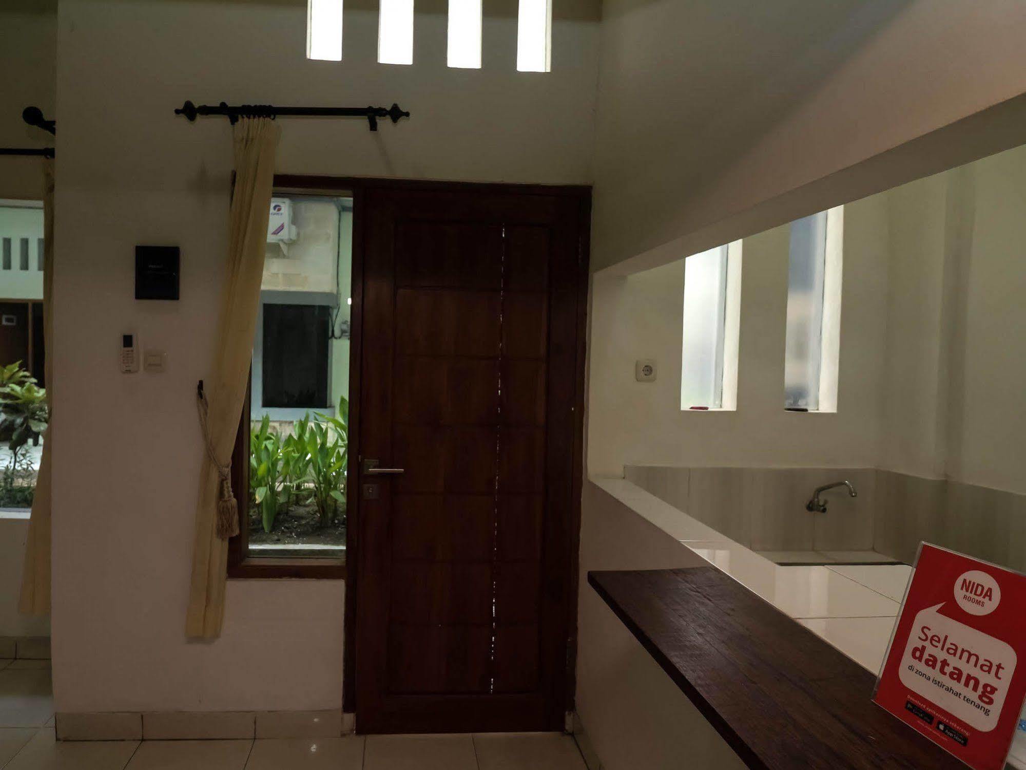 Super Oyo 91495 Hotel Indah Residence Denpasar Eksteriør bilde